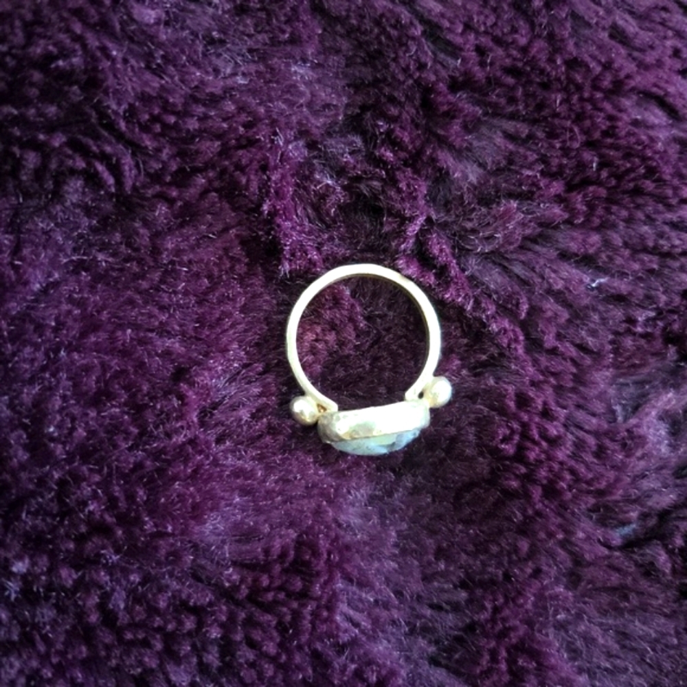 Labrodite Ring - Picture 4 of 8